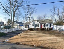 Pre-foreclosure in  PARK DR Point Pleasant Beach, NJ 08742