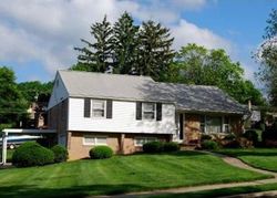 Pre-foreclosure in  W 39TH ST Reading, PA 19606