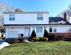 Pre-foreclosure Listing in SURREY CT NEW CITY, NY 10956