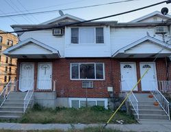 Pre-foreclosure Listing in GIPSON ST FAR ROCKAWAY, NY 11691