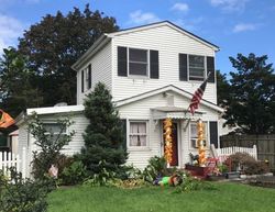 Pre-foreclosure in  ROSE ST Hauppauge, NY 11788
