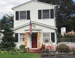 Pre-foreclosure in  ROSE ST Hauppauge, NY 11788