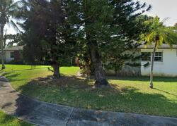 Pre-foreclosure in  NE 110TH ST Miami, FL 33161