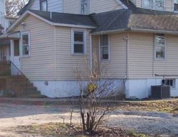 Pre-foreclosure in  LAKEVIEW AVE Clementon, NJ 08021
