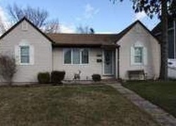  Washington Dr, Lindenhurst NY