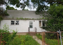  S Delaware Ave, Lindenhurst NY