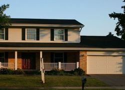 Pre-foreclosure in  LAUREL AVE Deerfield, IL 60015