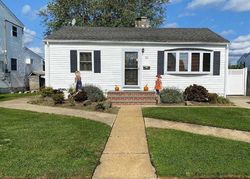 Pre-foreclosure in  ROBERT ST Freeport, NY 11520