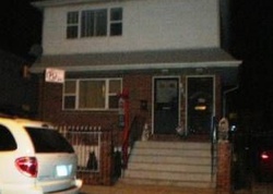 Pre-foreclosure Listing in GRASSMERE TER FAR ROCKAWAY, NY 11691