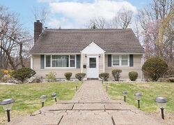 Pre-foreclosure in  DURHAM RD White Plains, NY 10607