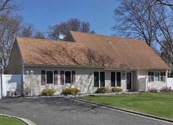 Pre-foreclosure in  HAMILTON CT Coram, NY 11727