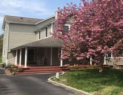 Pre-foreclosure Listing in 1ST AVE EAST ISLIP, NY 11730