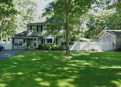 Pre-foreclosure in  HANSON PL Ronkonkoma, NY 11779