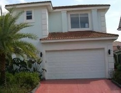 Pre-foreclosure in  KIMBERLY CT Atlantic Beach, FL 32233