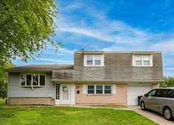 Pre-foreclosure in  LAFAYETTE RD Beverly, NJ 08010