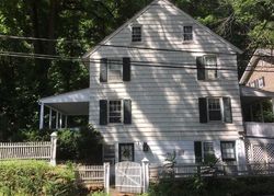 Pre-foreclosure in  MAIN ST Roslyn, NY 11576