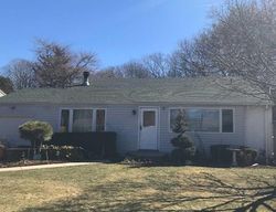  Glenwood Ln, Huntington NY