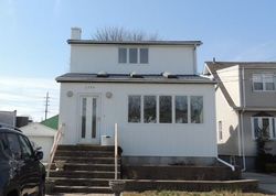 Pre-foreclosure in  5TH ST Oceanside, NY 11572