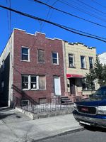 Pre-foreclosure Listing in 106TH AVE JAMAICA, NY 11433