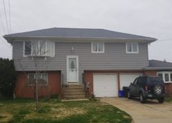  Harding Ave, Lindenhurst NY