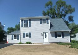 Pre-foreclosure in  ASPEN LN Levittown, PA 19055
