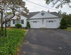 Pre-foreclosure Listing in MELBURY RD BABYLON, NY 11702