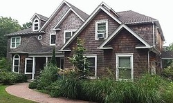 Pre-foreclosure in  CHARDONNAY DR East Quogue, NY 11942