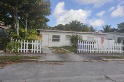  Nw 5th Ct, Miami FL