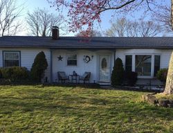 Pre-foreclosure Listing in STONEHURST CIR CENTEREACH, NY 11720