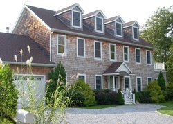 Pre-foreclosure in  WINDERMERE CLOSE Hampton Bays, NY 11946