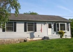 Pre-foreclosure in  LYNDA RD Phillipsburg, NJ 08865