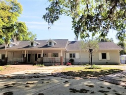 Pre-foreclosure in  N LEEWYNN DR Sarasota, FL 34240