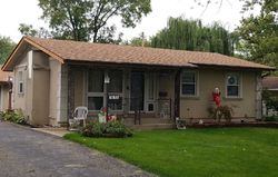 Pre-foreclosure in  SPRUCEWOOD AVE Woodridge, IL 60517