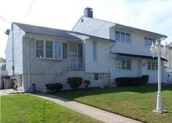 Pre-foreclosure in  COOLIDGE AVE Carteret, NJ 07008