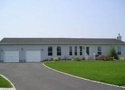 Pre-foreclosure Listing in KIMBERLY CT CALVERTON, NY 11933