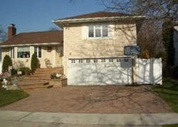 Pre-foreclosure in  BEAUMONT AVE Massapequa, NY 11758
