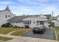 Pre-foreclosure in  WILSON LN Bethpage, NY 11714