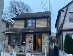 Pre-foreclosure in  CLIFTON AVE Staten Island, NY 10305