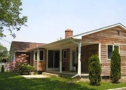 Pre-foreclosure in  MEETING HOUSE RD Westhampton Beach, NY 11978