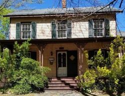 Pre-foreclosure Listing in OLD NORTHERN BLVD ROSLYN, NY 11576