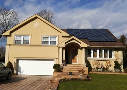 Pre-foreclosure in  PEPPERIDGE RD Westbury, NY 11590