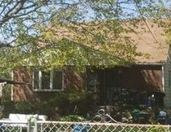 Pre-foreclosure Listing in PARKVIEW DR SHIRLEY, NY 11967