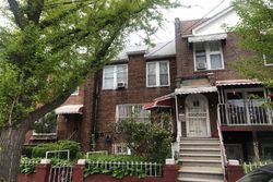 Pre-foreclosure in  TURNBULL AVE Bronx, NY 10473