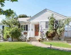 Pre-foreclosure in  BLOCK BLVD Massapequa Park, NY 11762