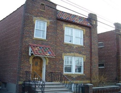 Pre-foreclosure Listing in 58TH AVE MASPETH, NY 11378