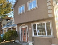 Pre-foreclosure in  RICHMOND RD Staten Island, NY 10306
