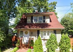 Pre-foreclosure in  ARDSLEY ST Staten Island, NY 10306