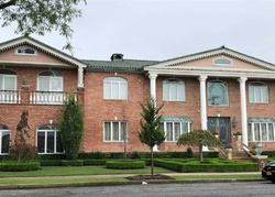 Pre-foreclosure in  158TH AVE Howard Beach, NY 11414