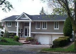 Pre-foreclosure in  LEONA CT Merrick, NY 11566