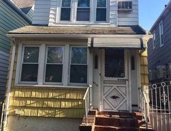 Pre-foreclosure Listing in 80TH RD RIDGEWOOD, NY 11385